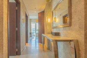 Interior - Bellavista - HighFloor - 1Bedroom- With BurjKhalifa and Fountain View - BV 07-31 (Dubai)