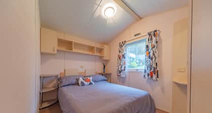 Newton Stewart-sleeps 6-pool-parking-pet Friendly