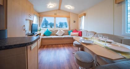 Newton Stewart-sleeps 6-pool-parking-pet Friendly