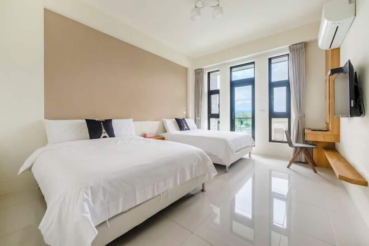 Blackout curtains, free WiFi, bed sheets