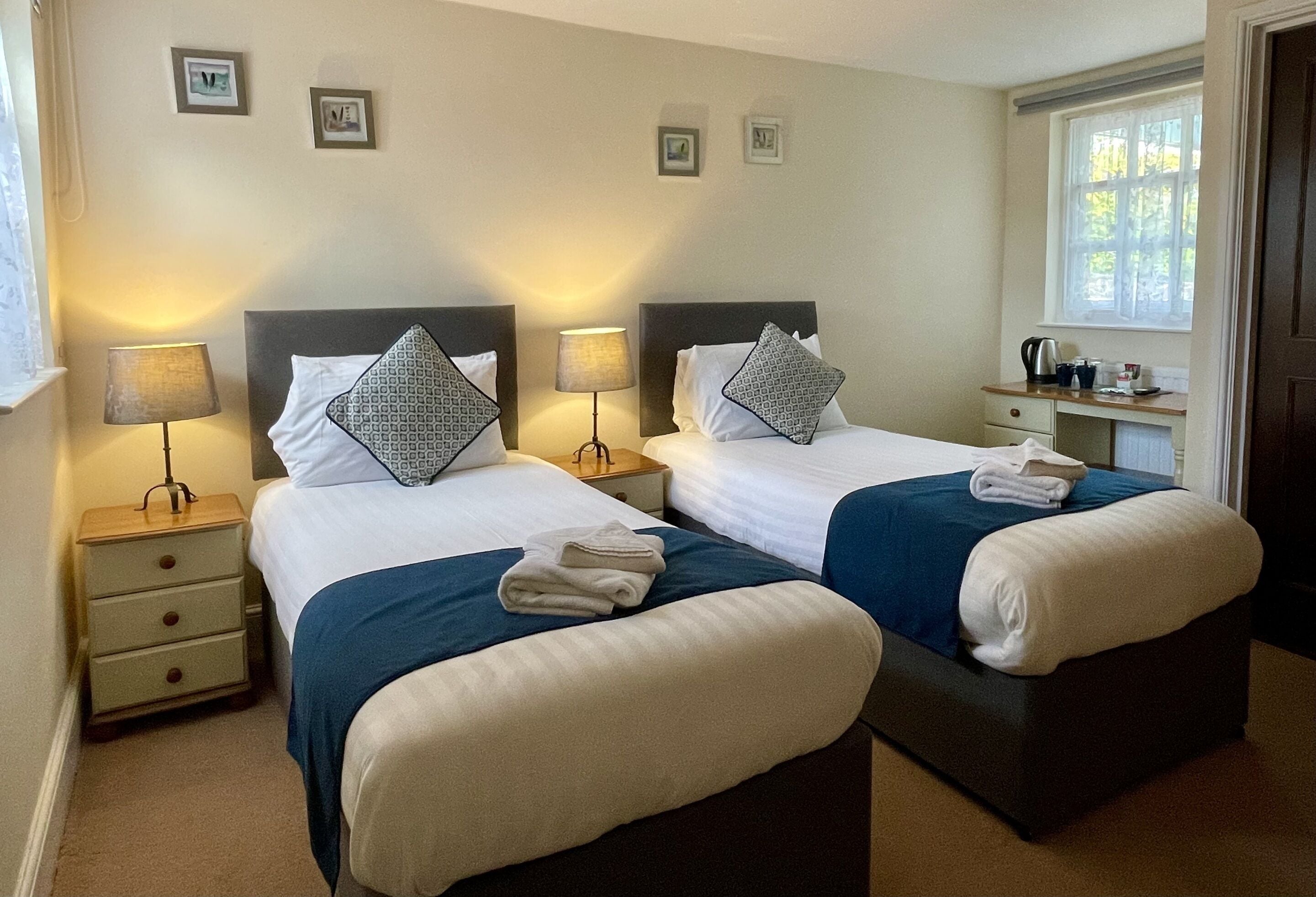 ห้องทวิน, ห้องน้ำในตัว | ภายใน