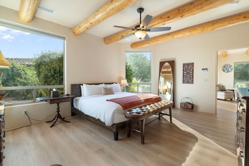 Trail Haven House | Views, Hot Tub, MTB Friendly