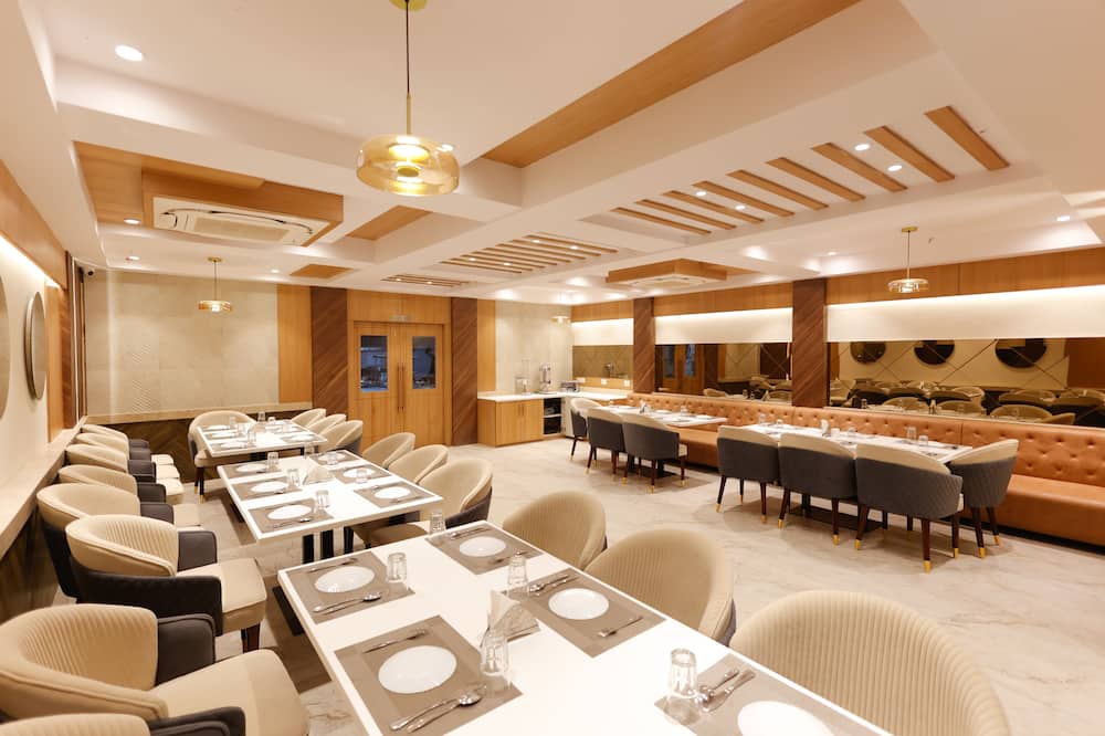 Hotel Sarc Inn