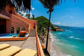 Property grounds - Beautiful Large Villa rental in Southshore of Puerto Vallarta (Puerto Vallarta)