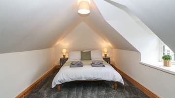 6 bedrooms, individually decorated, individually furnished, free WiFi