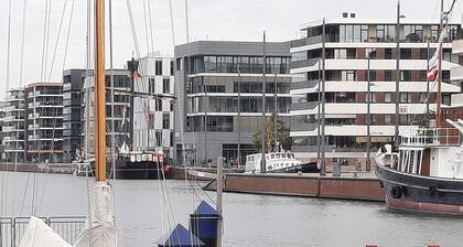 Neu eingerichtete Ferienwohnung, in Bremerhaven, 15 km von der Nordsee