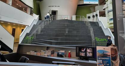 Neu eingerichtete Ferienwohnung, in Bremerhaven, 15 km von der Nordsee