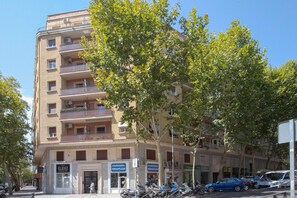 Exterior - Housing Castellana by Sharing Co (Madrid)
