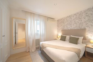 3 bedrooms, iron/ironing board, free WiFi, bed sheets - Housing Castellana by Sharing Co (Madrid)