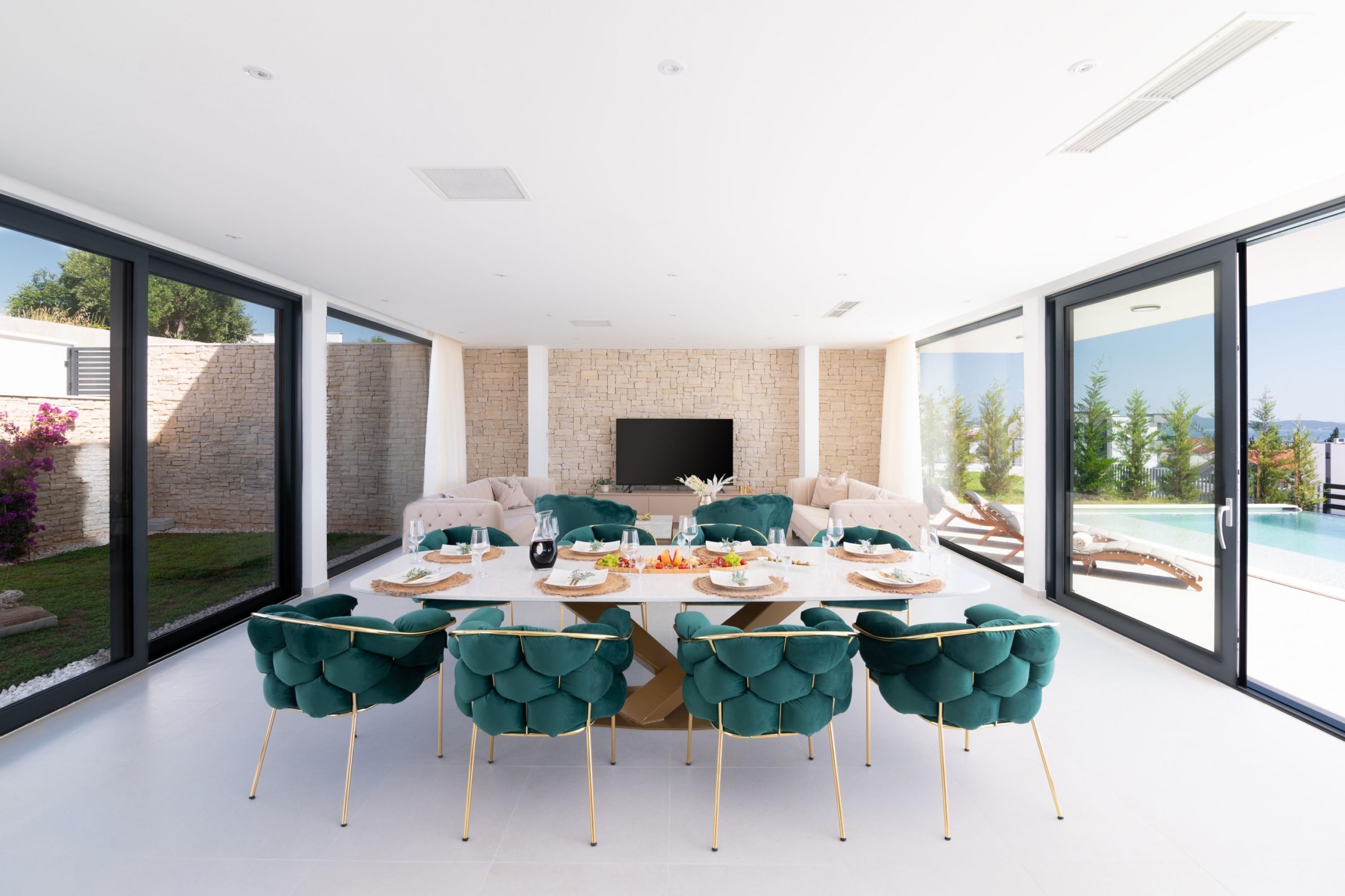 House | 4 bedrooms, soundproofing