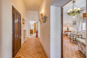 Interior - Chianti Classico Home Panoramic View (Castellina in Chianti)