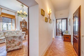 Interior - Chianti Classico Home Panoramic View (Castellina in Chianti)