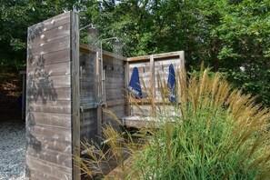 Sauna - Eclectic Wellfleet Style Home near Lt. Island! (Wellfleet)