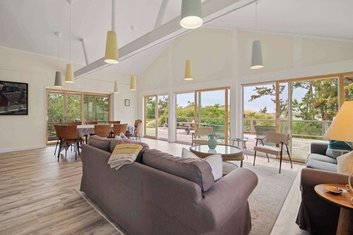 Stunning Views w/ Private Beach on Lt. Island!