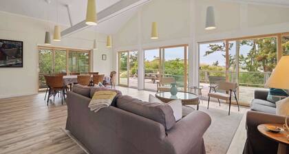 Stunning Views w/ Private Beach on Lt. Island!