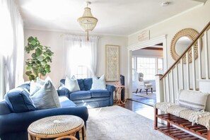 TV, caminetto, studio