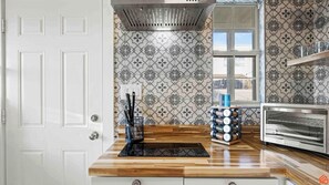 Fridge, stovetop, dishwasher, coffee/tea maker - The Hideout Okaloosa Island 2BR Beach Cottage (Fort Walton Beach)