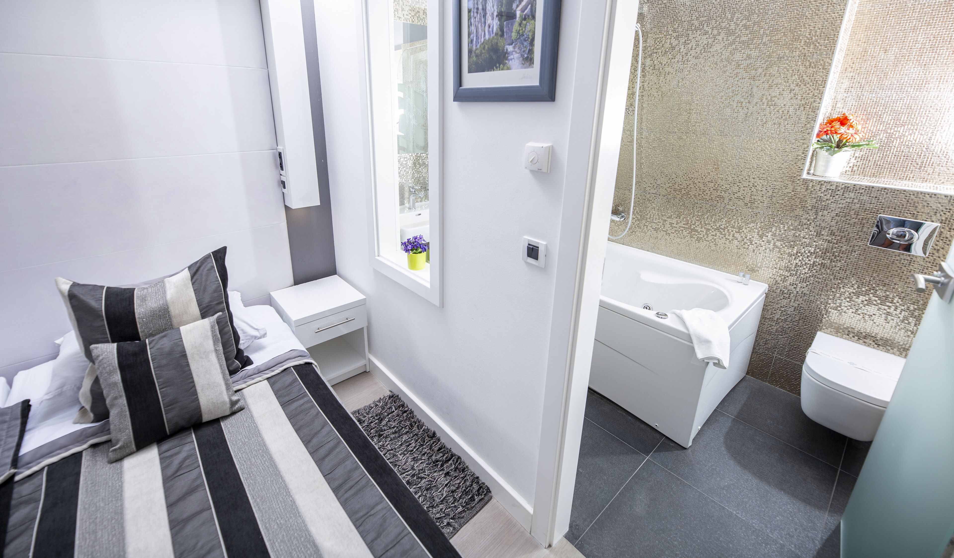 Photo - A Heritage Split