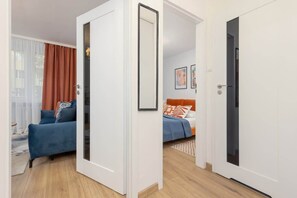 Interior - One Bedroom | Central Warsaw | Balcony (Warszawa)