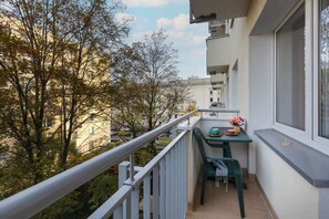Property grounds - One Bedroom | Central Warsaw | Balcony (Warszawa)