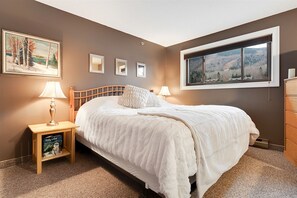 1 Schlafzimmer, Schreibtisch, WLAN, Bettwäsche