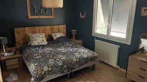 5 soverom, strykejern/-brett, reiseseng for barn og wi-fi (inkludert)