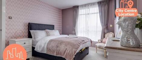 2 bedrooms, desk, iron/ironing board, travel cot