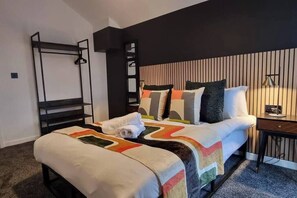 1 soverom, strykejern/-brett, reiseseng for barn og wi-fi