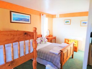 Family Room - Forsinard Suites (Forsinard)