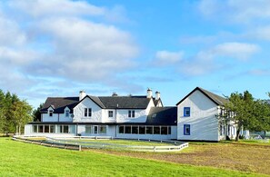 Exterior - Forsinard Suites (Forsinard)