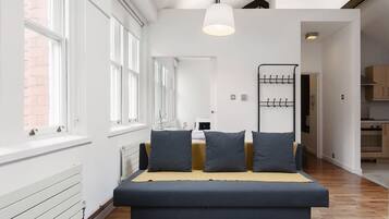 2 bedrooms, desk, iron/ironing board, travel crib