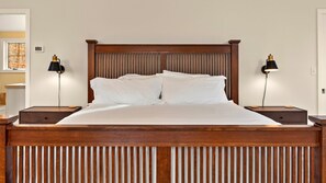 4 habitaciones, tabla de planchar con plancha, wifi y ropa de cama