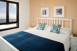 1 chambre, fer et planche Ă repasser, Wi-Fi gratuit, draps fournis