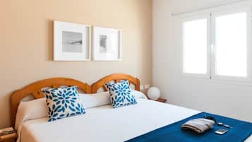 2 slaapkamers, een strijkplank/strijkijzer, gratis wifi, beddengoed