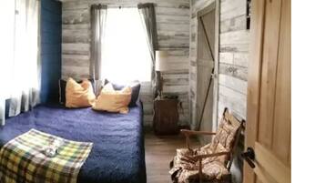 2 habitaciones y ropa de cama