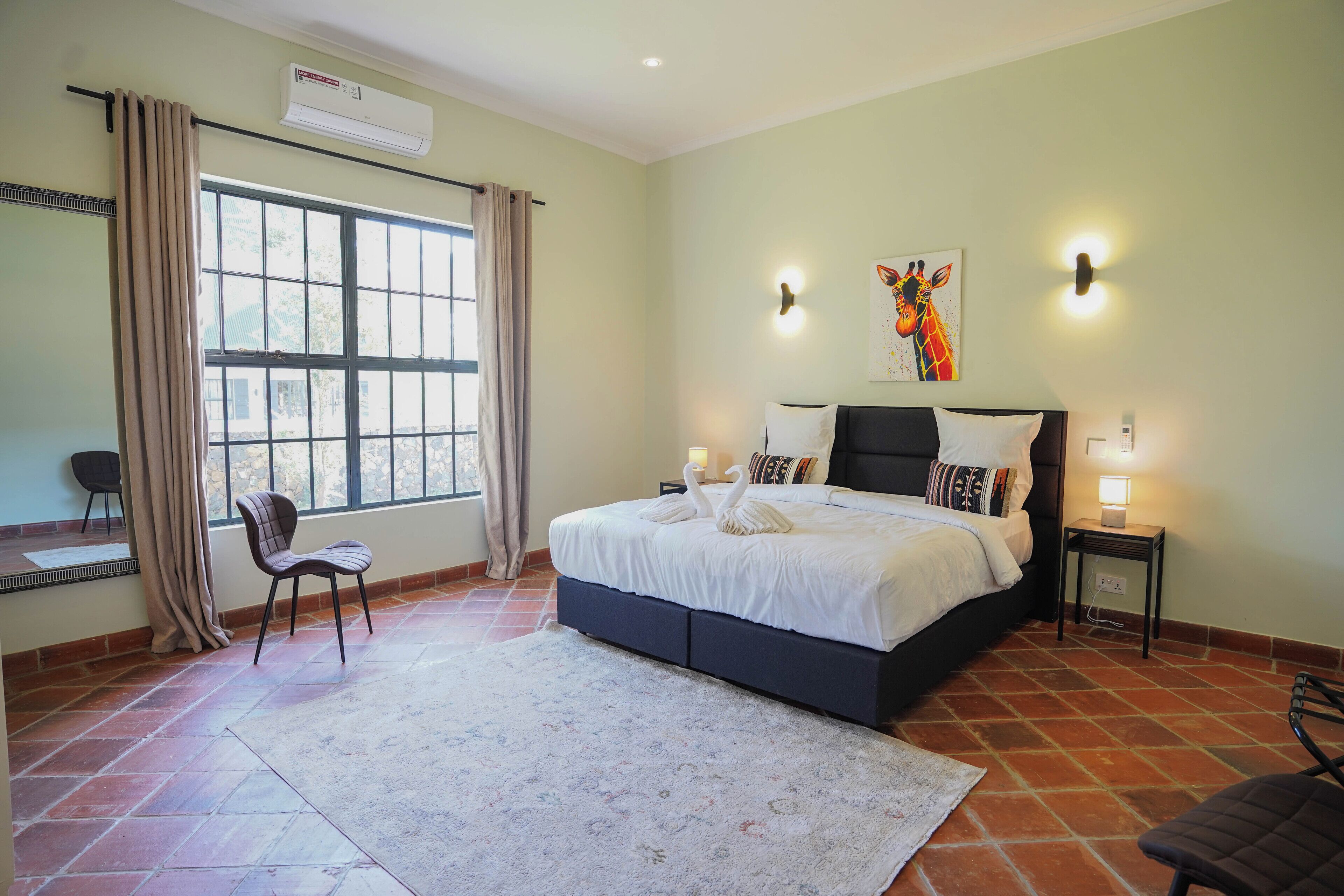 Luxury Villa | In-room safe, individually decorated, individually furnished, desk