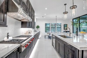 Fridge, microwave, oven, stovetop - Luxury Retreat w Pool, Hot Tub & Troon Golf Access (Scottsdale)