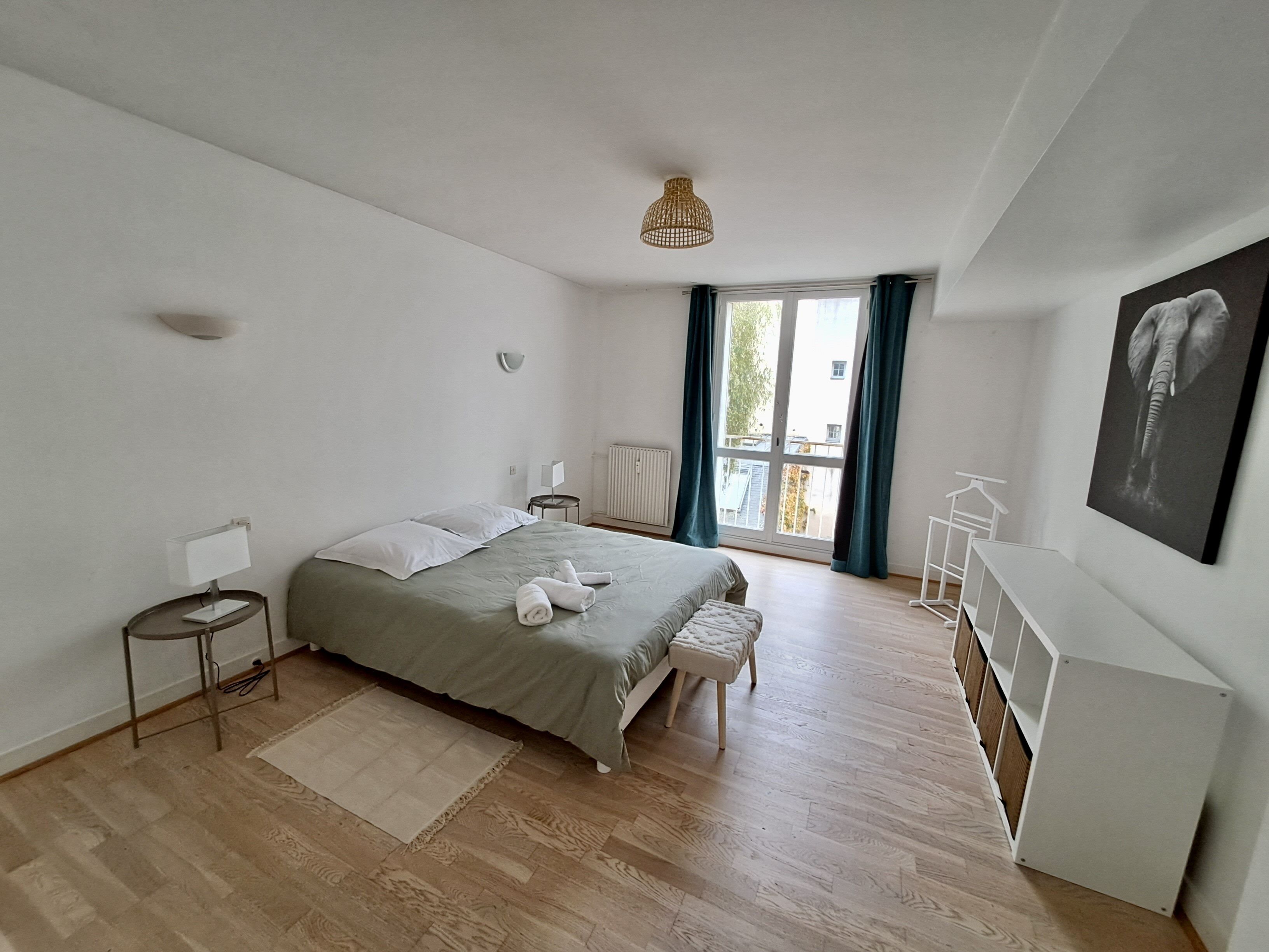 3 soverom, strykejern/-brett, reiseseng for barn og wi-fi (inkludert)