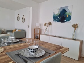 Dining - Unique appartment dowtown  (Versailles)