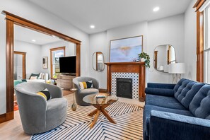 スマートテレビ、ステレオ