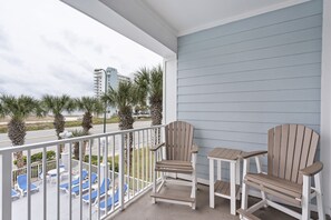 Terrace/patio - Outdoor Pool! | Gulf View (Orange Beach)