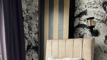 Studio Ălite, fumeurs, vue ville | 1 chambre, draps en coton Ă©gyptien, literie de qualitĂ© supĂ©rieure