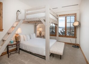 Condo, 3 Bedrooms | 3 bedrooms, free WiFi