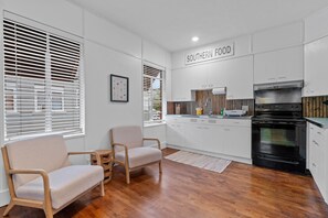 Fridge, microwave, oven, stovetop - Historic Loft in Central Business District! Walk to Restaurants & Bathhouse Row! (Hot Springs)