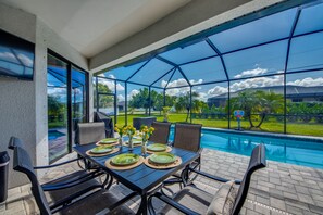 Outdoor dining - Heated Pool - BBQ - Quiet - Bikes - Ping Pong (Cape Coral)