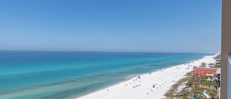 Na praia