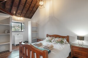 3 bedrooms, desk, travel cot, free WiFi - La Casa del Gamonal (CN)