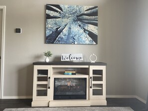 Interior - Cozy lake home with fire pit at Fort Gibson Lake!! (Wagoner)