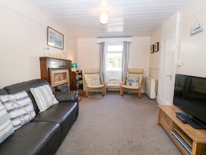 Fireplace - 2 Bryn Hyfryd (Pwllheli)