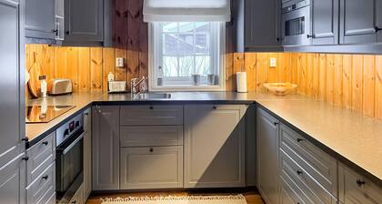 Gorgeous home in Bjorli with WiFi